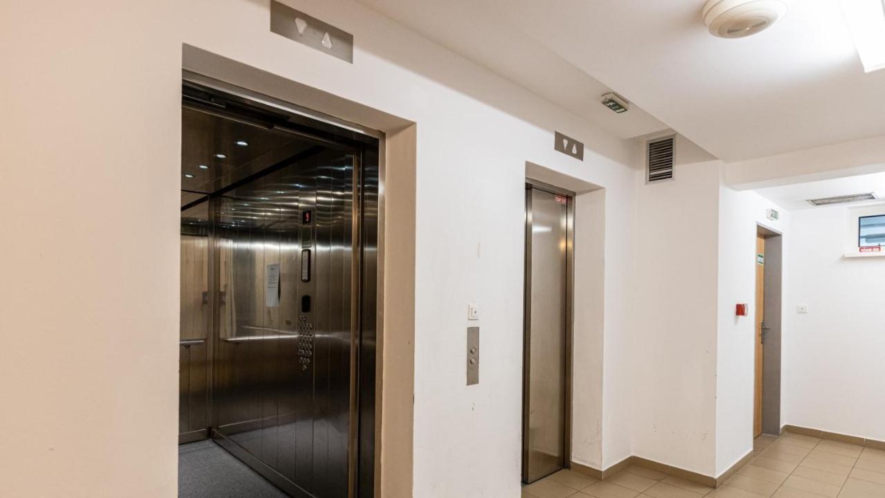 2 Room Apartment With Terrace, New Building, Jegeho Pressburg Exterior foto
